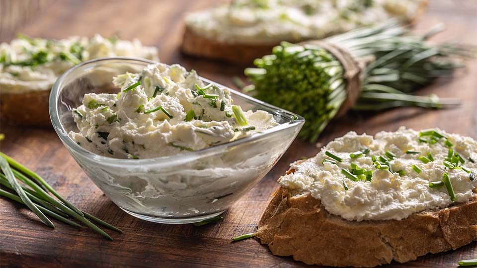 Kräuterquark selber machen Rezept